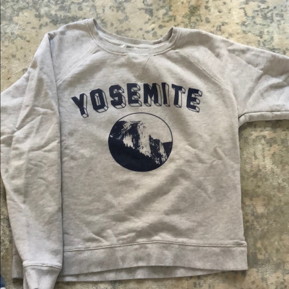 Lucky Brand Yosemite crew neck!